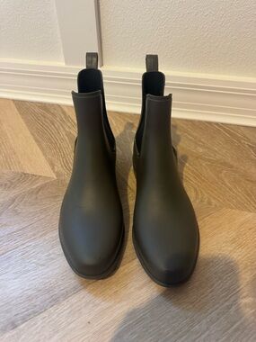Olive Green Chelsea Rain Boots